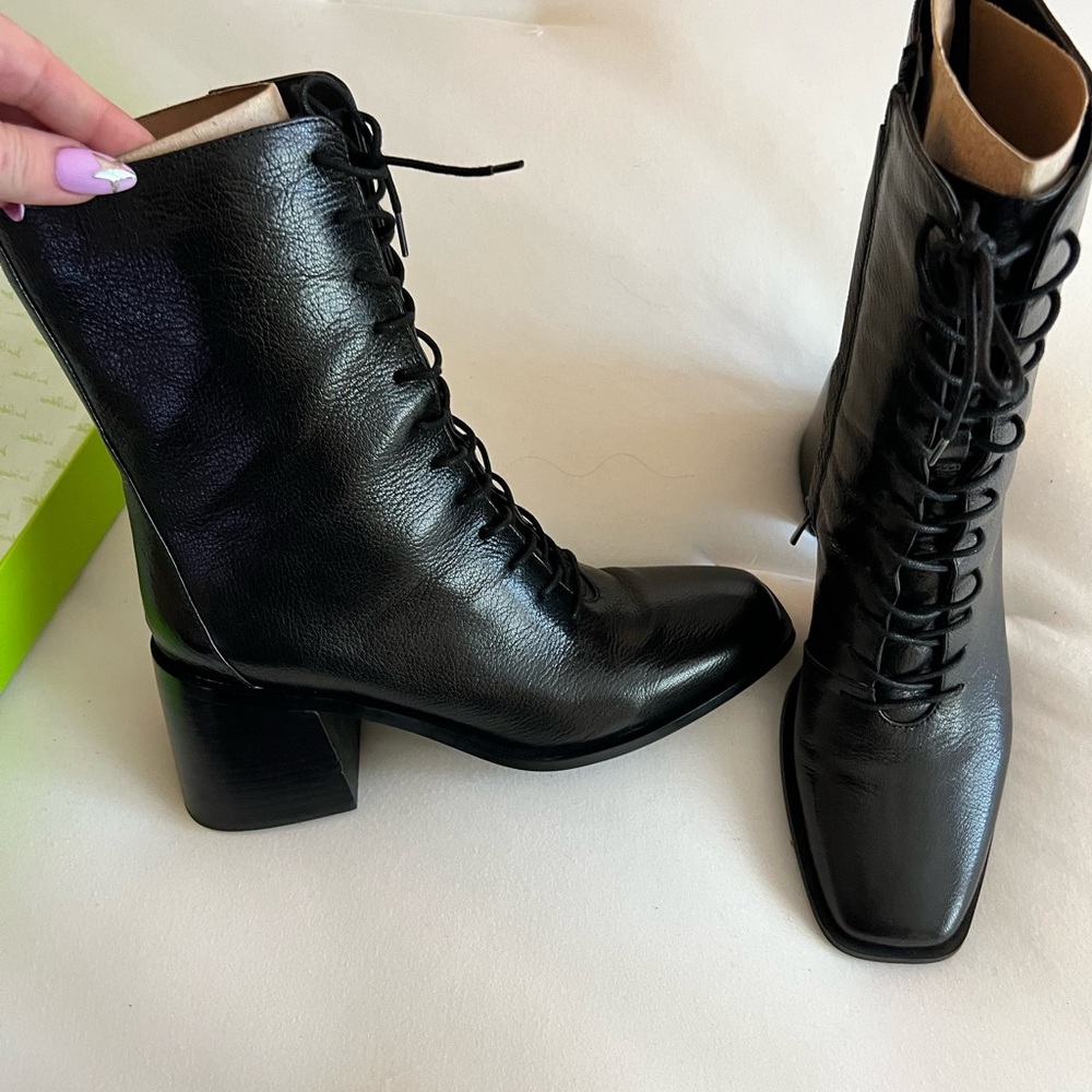 Sam Edelman Black Lace-Up Block Heel Ankle Boots